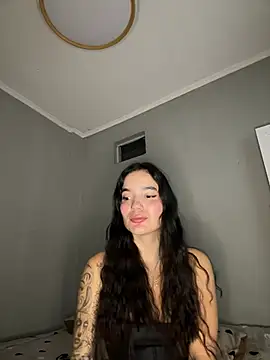 laurenTurnerxx 现场XXX聊天