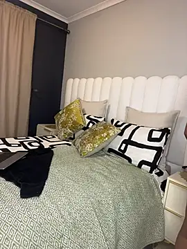 Fancy_Face28's Webcam Show