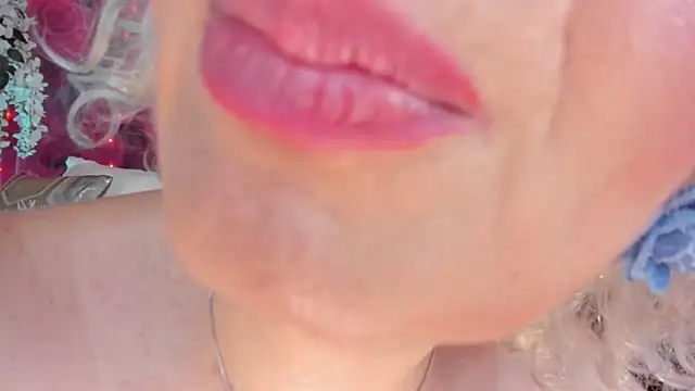 Czat XXX na żywo – Victoria_Dior