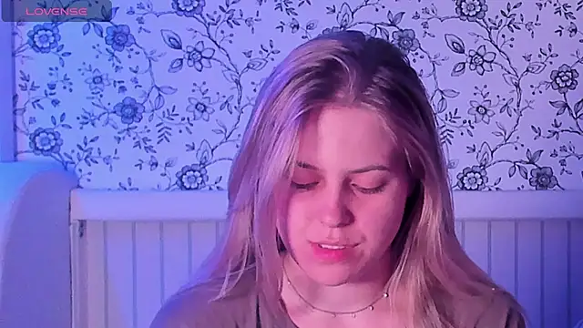 AngelAntyn Live XXX chat