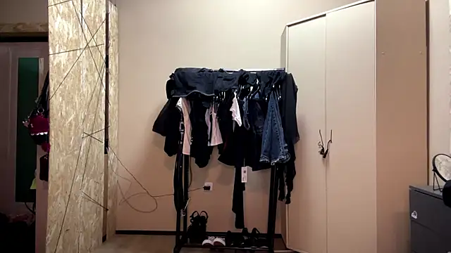 XXX chat uživo modela Reeegina