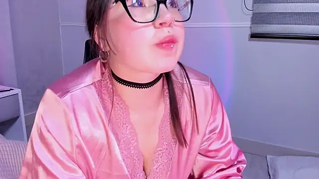 Živý XXX chat MadeleynRose