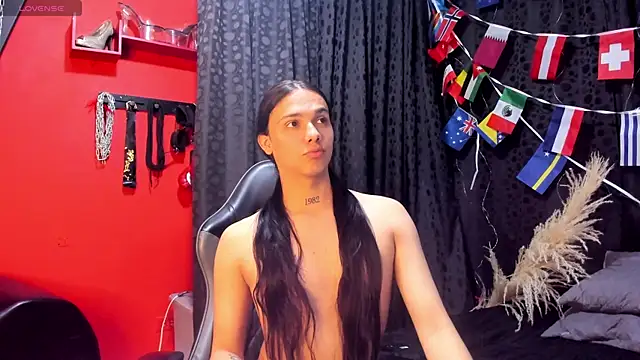 Almaazz Live XXX-Chat