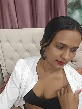 Dipak_kalal_chudai's Live XXX Chat