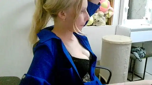 xMilagrosxs' Live XXX Chat