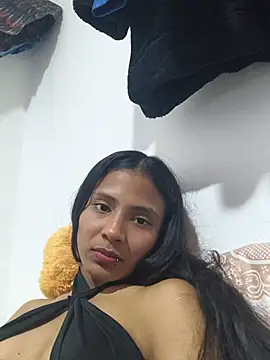 Stephanie1319 Chat XXX in diretta