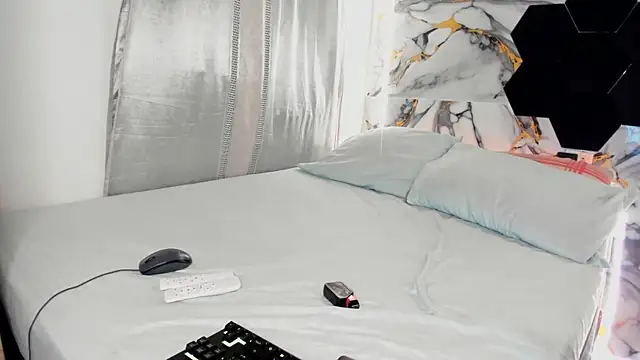 Chat XXX en directo de Goldendesirexx