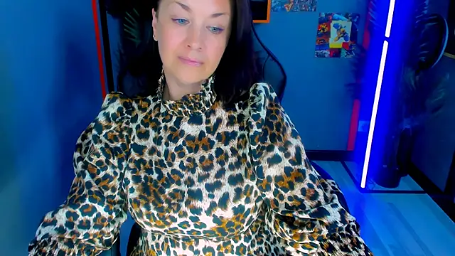 Chat +18 de AnaMills ao vivo