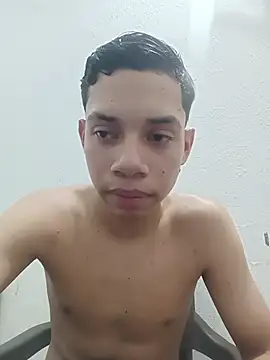 curious_straight_guy 即時 XXX 聊天