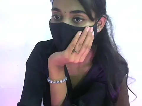 Shanaya_xo's Live XXX Chat