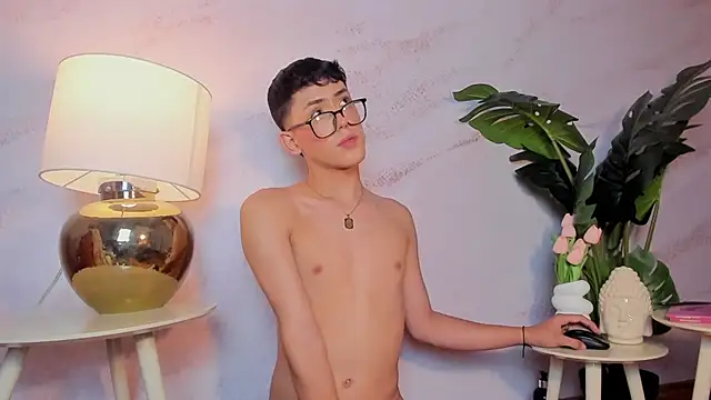 XXX chat uživo modela Iam_Caami_