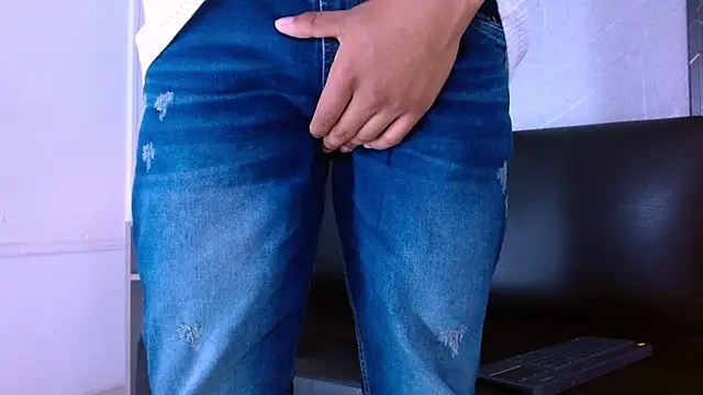 Czat XXX na żywo – MaxWyatt_