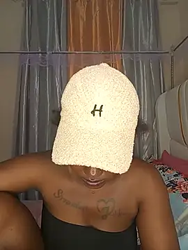 Chat XXX en directo de TrishaKalid