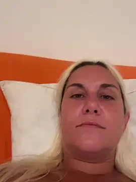 Chat +18 de Sofia_beee ao vivo