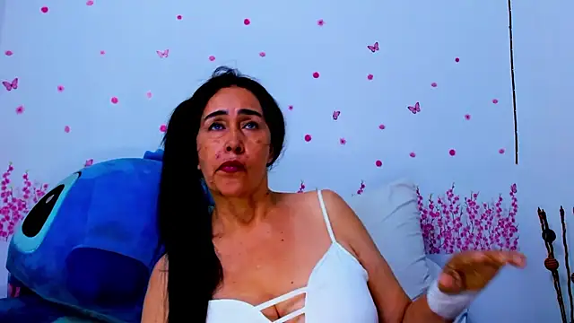 HorniestMilf Live XXX Chat