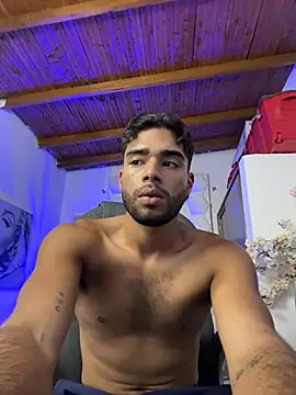 AlejandroGreco 现场XXX聊天