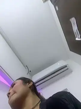 Kendall__evanss' Live XXX Chat