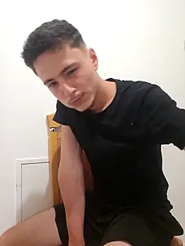 XXX chat uživo modela denysio89