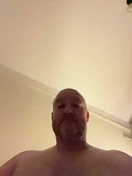 BritishRugbyDaddy élő XXX-chatje