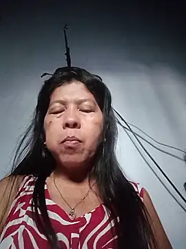 Chat +18 de TropicalFlower ao vivo