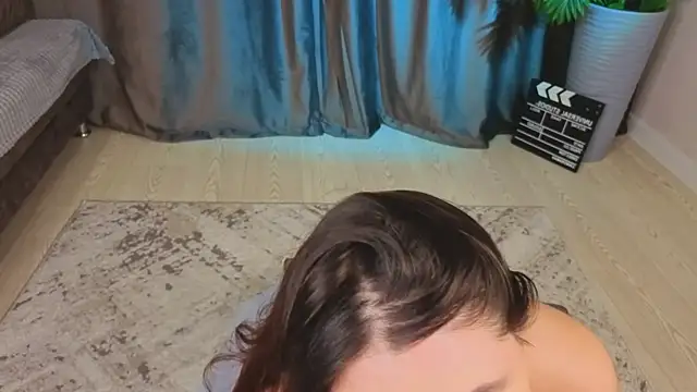 calithra's Live XXX Chat