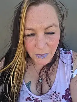 Queenemerald 라이브 XXX 채팅