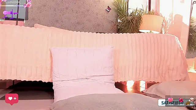 Chatroom XXX en direct de JESSI_NAOMI