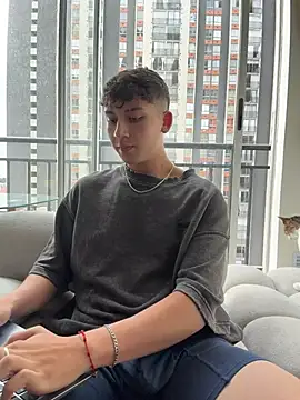 OLIVER_K – Naživo XXX chat