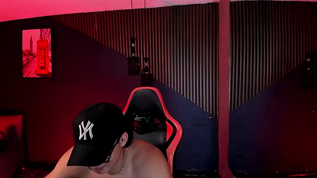 Axxel_Muscle Webcamshow