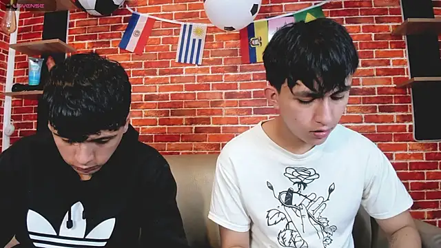 Hoot_boyss_ 网络视讯表演