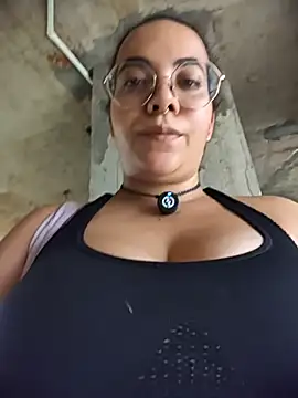צ'אט XXX בשידור חי של Emma_Wish