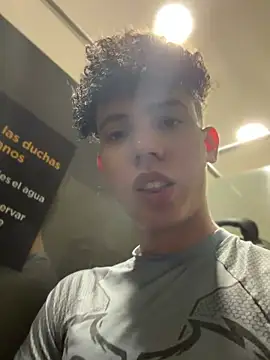 yoursexyjose's Live XXX Chat