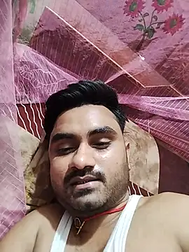 loyalboy_0052's Live XXX Chat