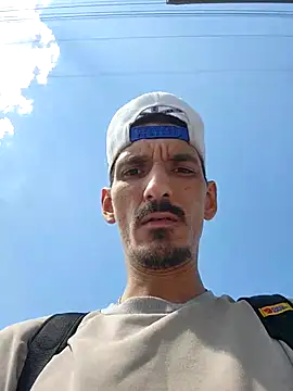 Matthew_204 élő XXX-chatje