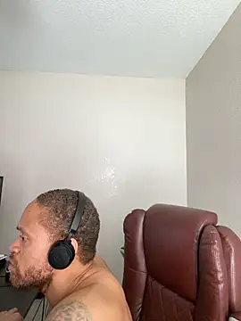 Fathero1time Live XXX-Chat