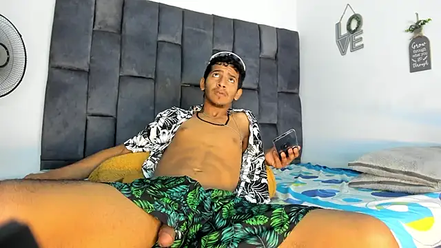 Chat +18 de brian_smitth ao vivo