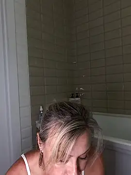 Živý XXX chat Elle_Milfa