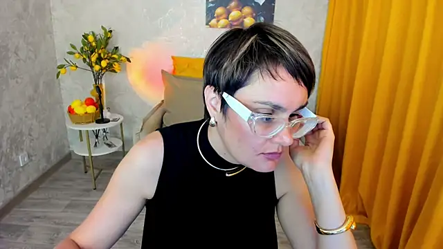 MayaNoire's Live XXX Chat