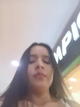 Julieth_hot-69's Live XXX Chat