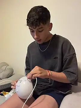 Chat XXX Live OLIVER_K
