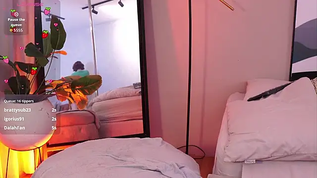 XXX chat uživo modela Dalahia_Rush