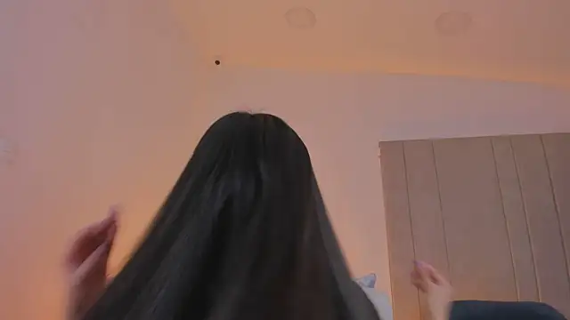 XXX chat uživo modela luisah_