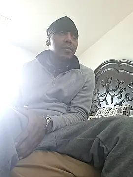 bigboytoy912 Adlı Modelin Canlı XXX Sohbeti