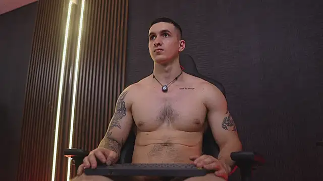 JacksonOlsenn live XXX chat