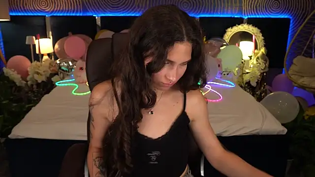 Chatroom XXX en direct de BabyFlowerr