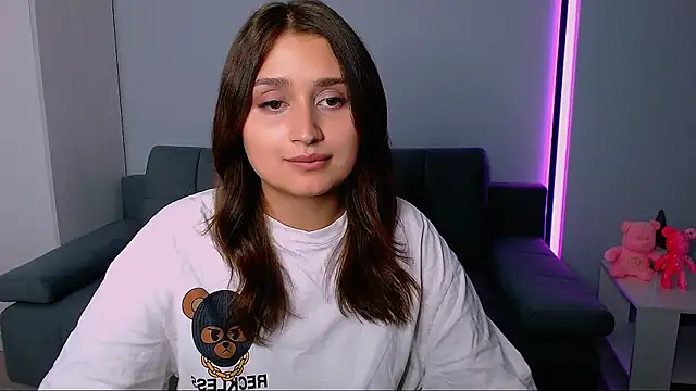 Amelie_Darkside Adlı Modelin Canlı XXX Sohbeti