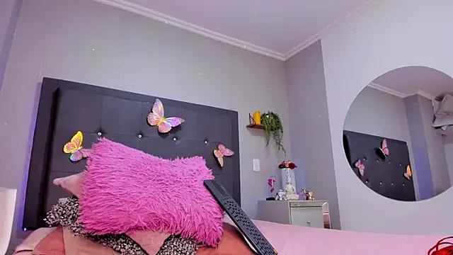 emma_lye élő XXX-chatje
