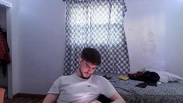 XXX chat uživo modela benzooo3