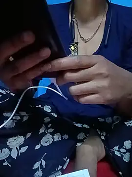 Chat +18 de ruchigoutam ao vivo