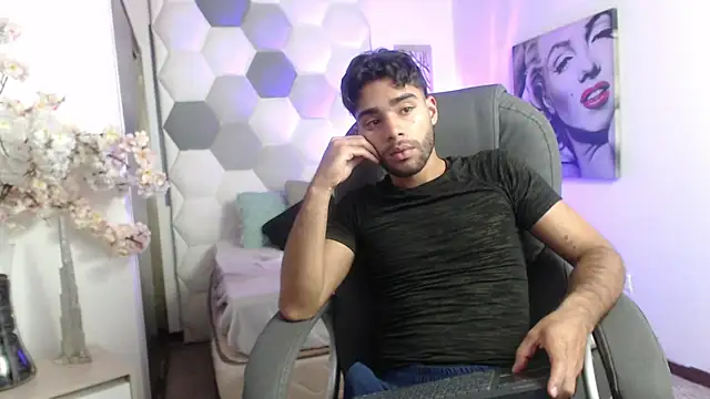 AlejandroGreco Live XXX-chat